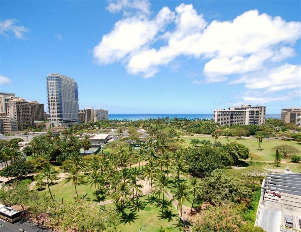 Waikiki Gateway Hotel Гонолулу Экстерьер фото